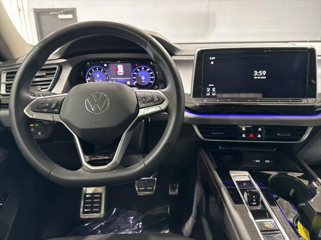 2024 Volkswagen Atlas 2.0T Peak Edition SEL