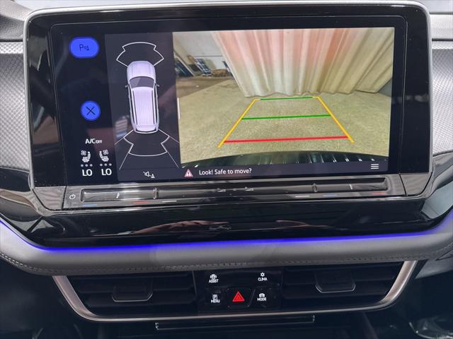 2024 Volkswagen Atlas 2.0T Peak Edition SEL