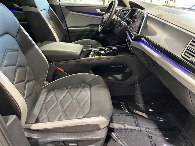 2024 Volkswagen Atlas 2.0T Peak Edition SEL