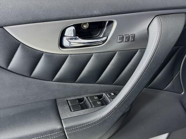2012 INFINITI FX35 Base