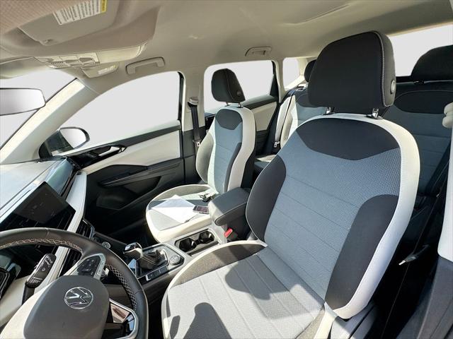 2025 Volkswagen Taos 1.5T S