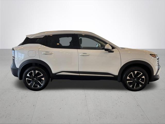 2025 Nissan Kicks SR FWD