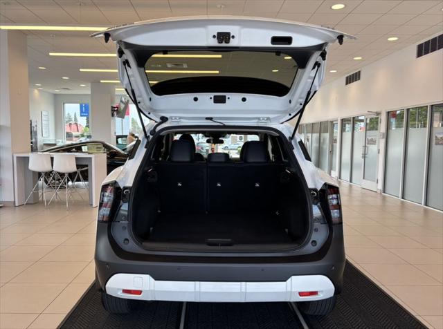 2025 Nissan Kicks SR FWD