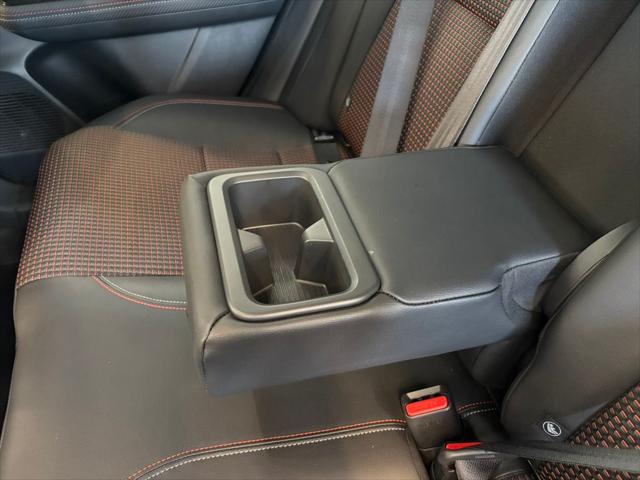 2025 Nissan Kicks SR FWD