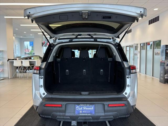 2023 Nissan Pathfinder SV 4WD