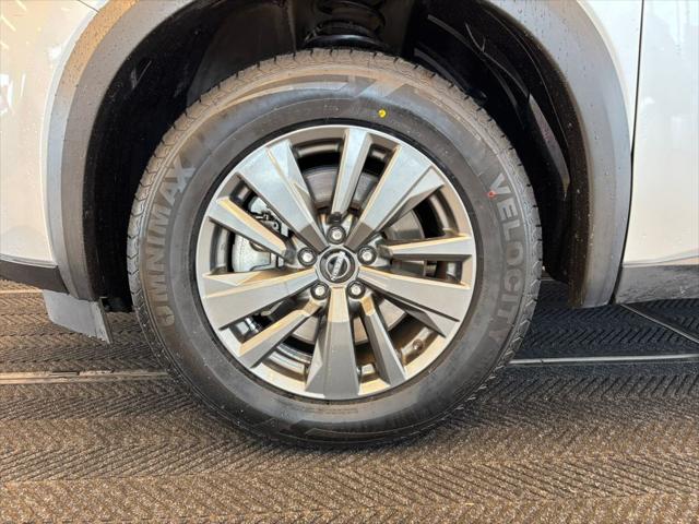 2023 Nissan Pathfinder SV 4WD