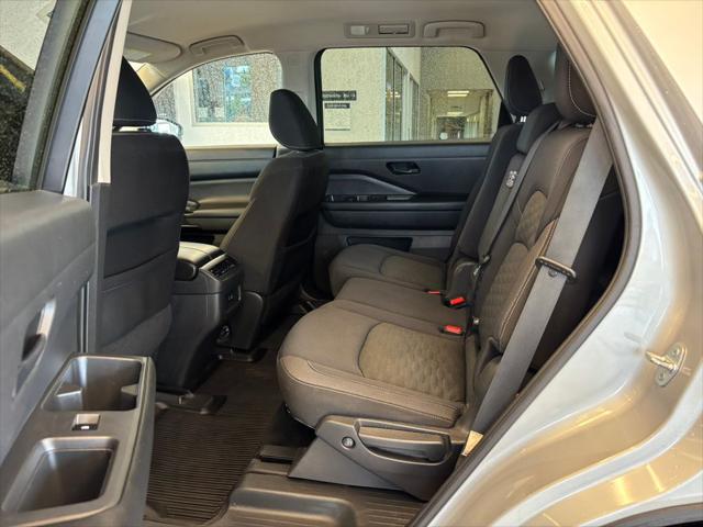 2023 Nissan Pathfinder SV 4WD