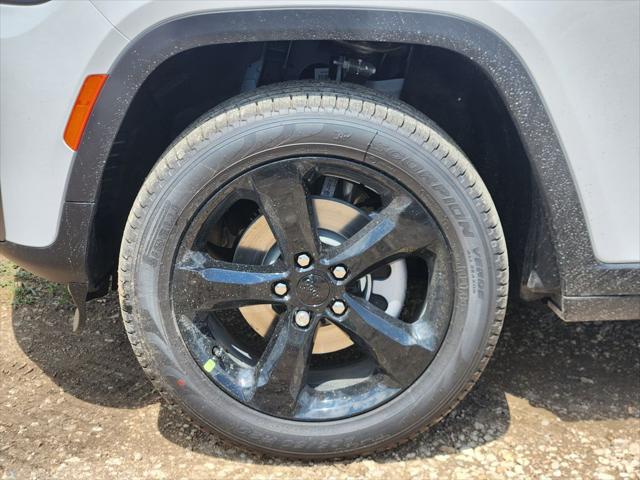2026 Jeep Grand Cherokee Limited 4x2