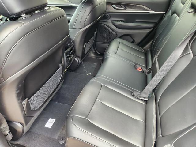 2026 Jeep Grand Cherokee Limited 4x2