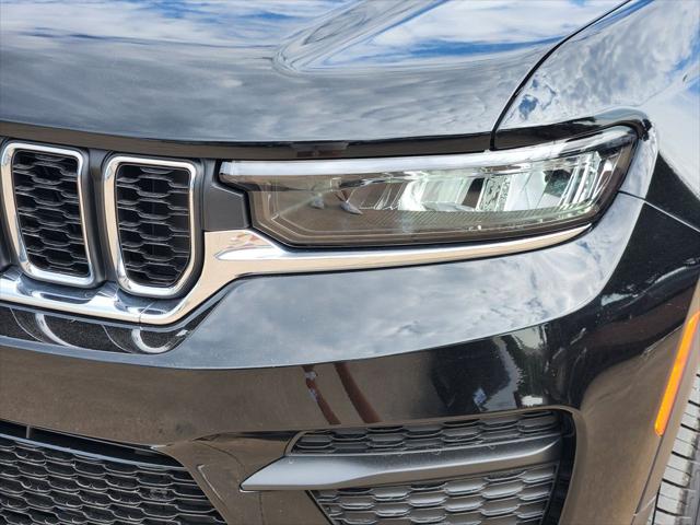 2026 Jeep Grand Cherokee Altitude 4x2