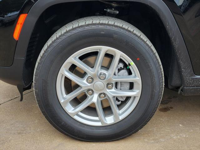 2026 Jeep Grand Cherokee Altitude 4x2