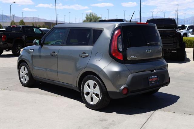 2016 Kia Soul Base
