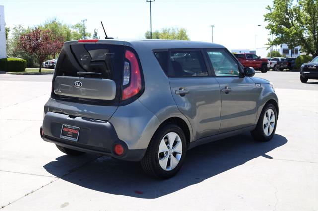 2016 Kia Soul Base