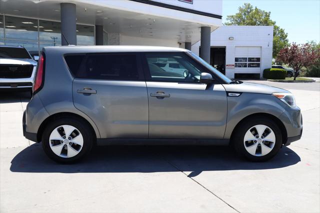 2016 Kia Soul Base