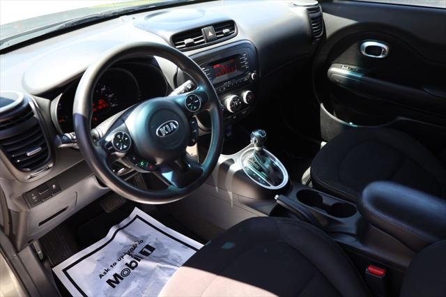 2016 Kia Soul Base