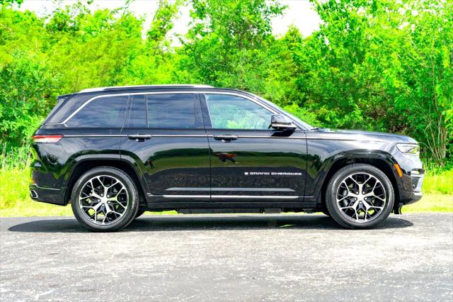 2023 Jeep Grand Cherokee Summit Reserve