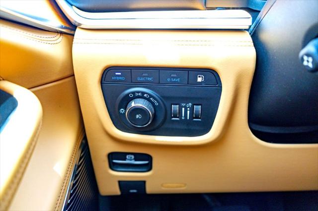 2023 Jeep Grand Cherokee Summit Reserve