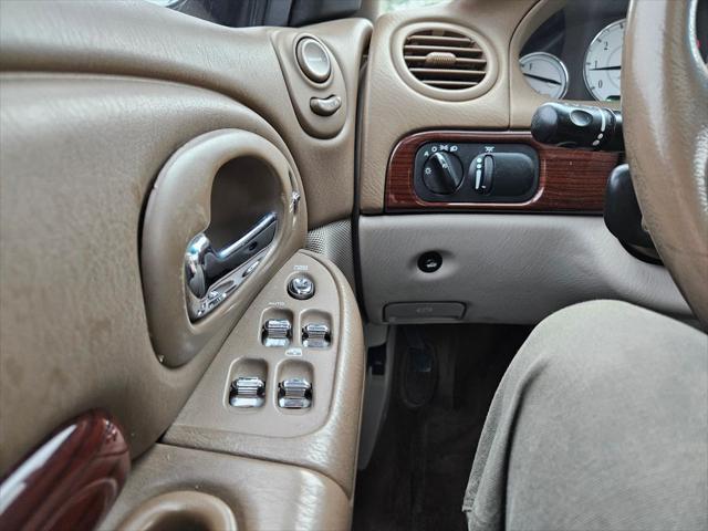 2000 Chrysler 300M Base