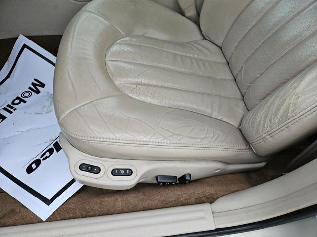 2000 Chrysler 300M Base