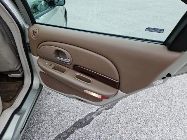 2000 Chrysler 300M Base