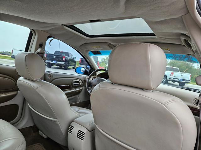 2000 Chrysler 300M Base
