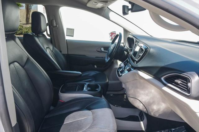 2020 Chrysler Pacifica Touring L