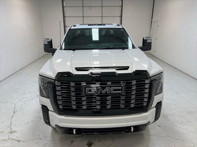 2026 GMC Sierra 2500HD Crew Cab, Standard Bed, Denali Ultimate, 4WD