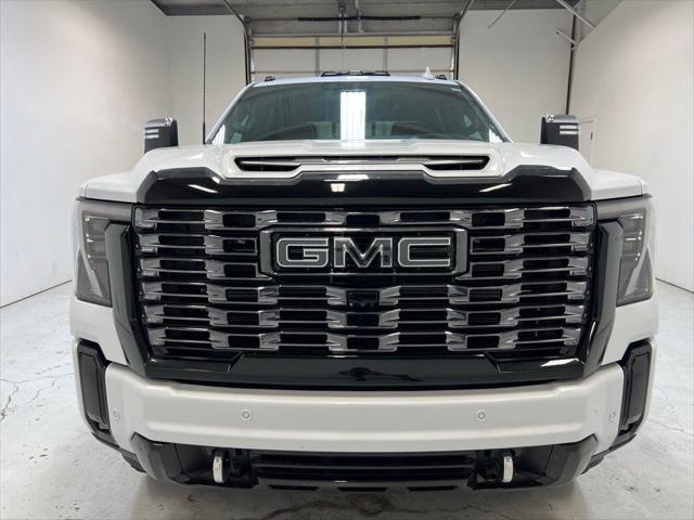 2026 GMC Sierra 2500HD Crew Cab, Standard Bed, Denali Ultimate, 4WD