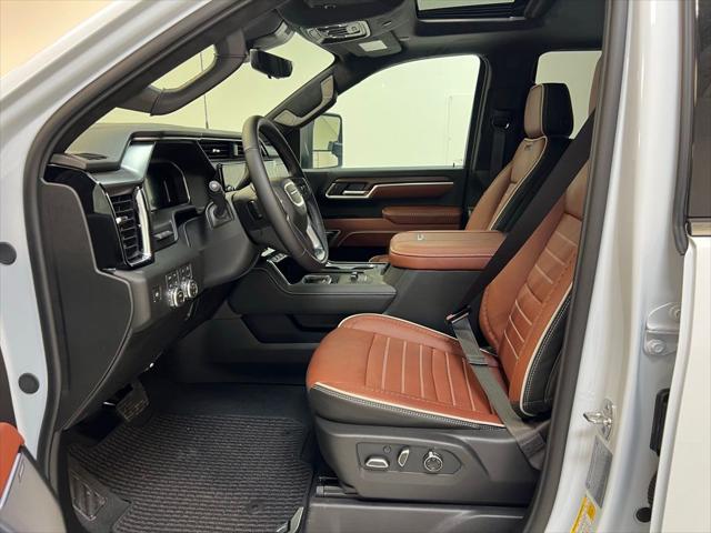 2026 GMC Sierra 2500HD Crew Cab, Standard Bed, Denali Ultimate, 4WD