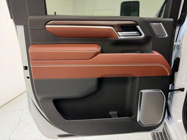2026 GMC Sierra 2500HD Crew Cab, Standard Bed, Denali Ultimate, 4WD