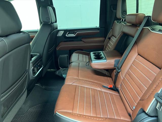 2026 GMC Sierra 2500HD Crew Cab, Standard Bed, Denali Ultimate, 4WD