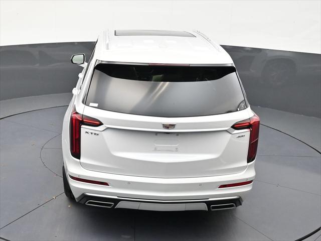 2025 Cadillac XT6 FWD Premium Luxury