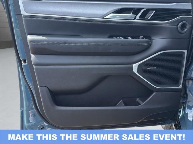 2026 Jeep Grand Wagoneer Limited Altitude 4x4