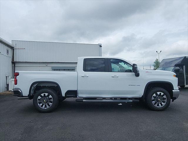 2026 Chevrolet Silverado 2500HD Crew Cab, Standard Bed, LT, 4WD