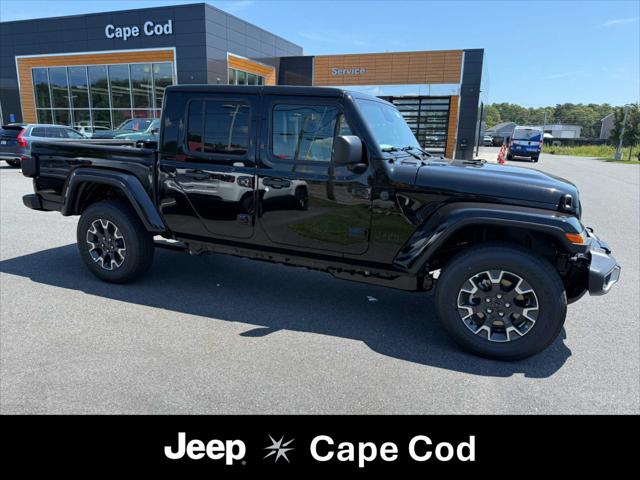 2026 Jeep Gladiator GLADIATOR SAHARA 4X4