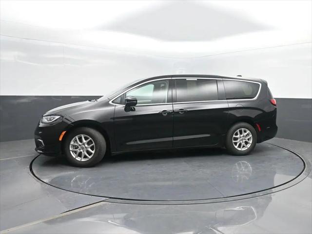 2024 Chrysler Pacifica Touring L for sale in Charles City, IA