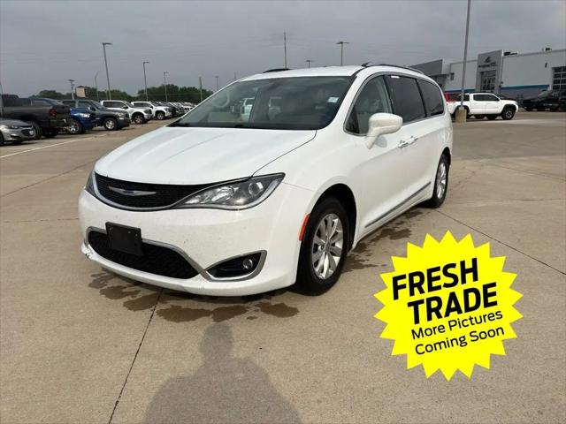 2018 Chrysler Pacifica Touring L for sale in Charles City, IA