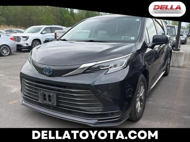 2022 Toyota Sienna LE for sale in Plattsburgh, NY