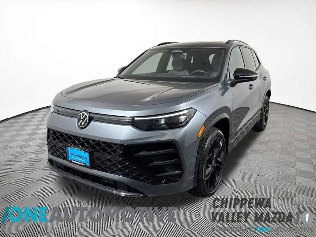 2025 Volkswagen Tiguan 2.0T SE R-Line Black for sale in Chippewa Falls, WI