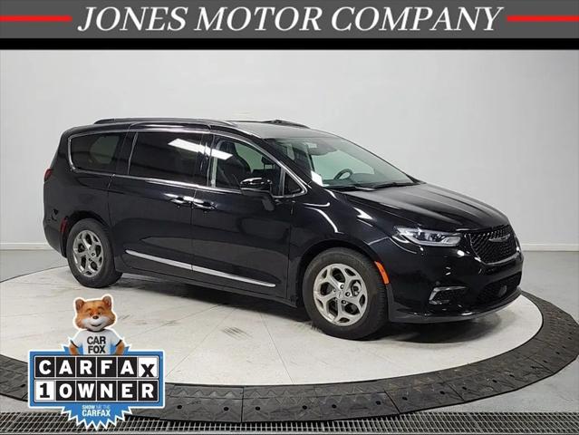 2023 Chrysler Pacifica Limited for sale in Savannah, TN