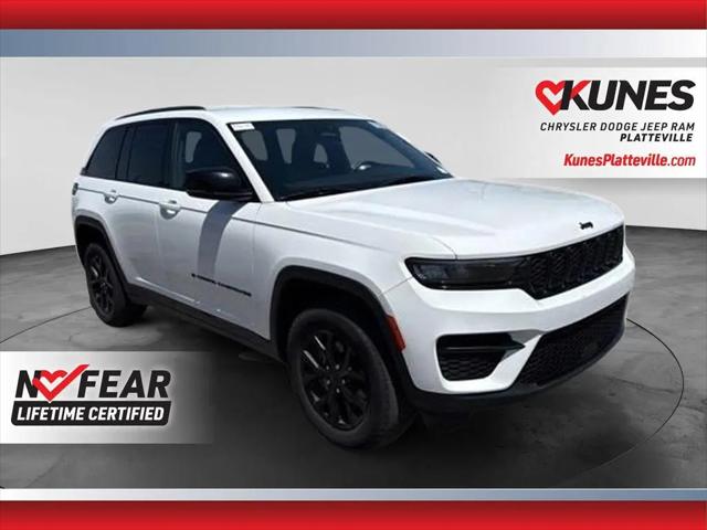 2024 Jeep Grand Cherokee Altitude 4x4 for sale in Platteville, WI