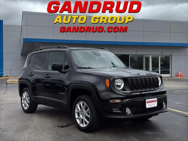 2020 Jeep Renegade Latitude 4x4 for sale in Green Bay, WI