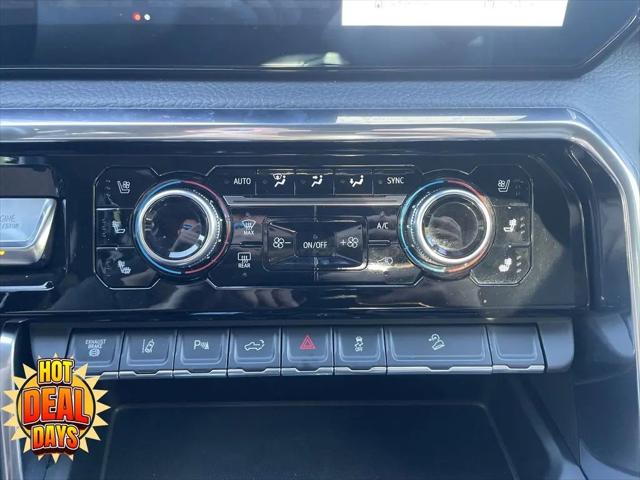 2024 GMC Sierra 2500HD 4WD Crew Cab Standard Bed Denali
