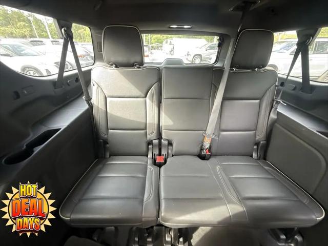 2023 Chevrolet Suburban 4WD Premier