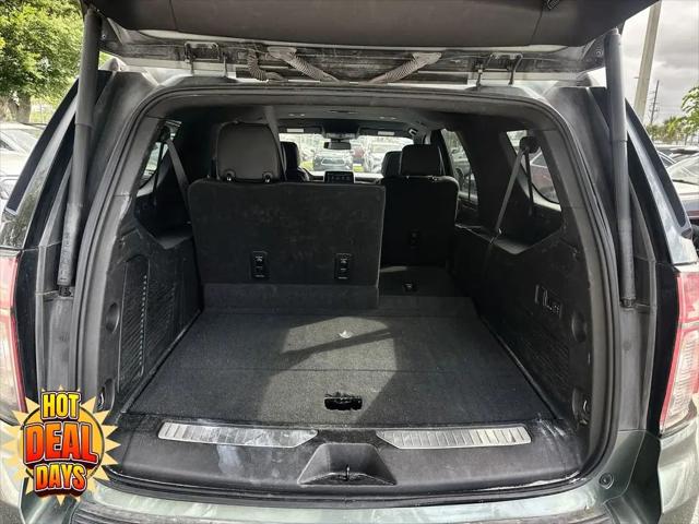 2023 Chevrolet Suburban 4WD Premier