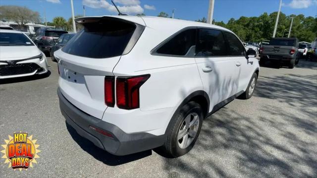 2023 Kia Sorento LX