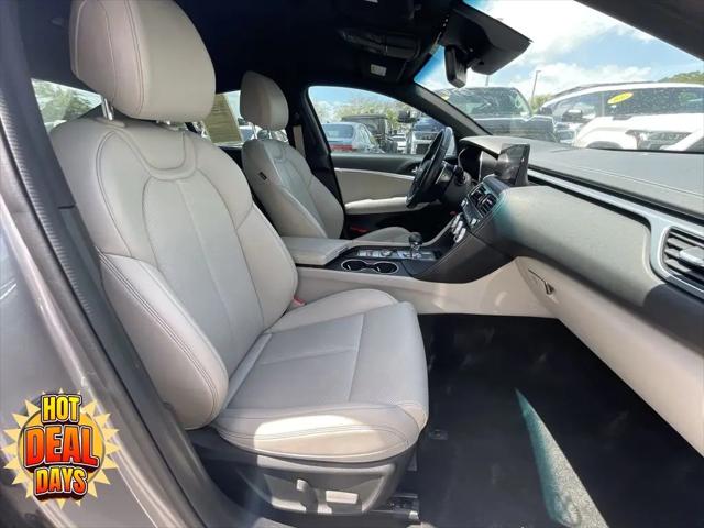 2023 Genesis G70 2.0T RWD