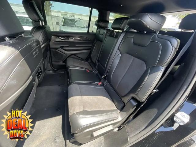 2023 Jeep Grand Cherokee L Altitude 4x4