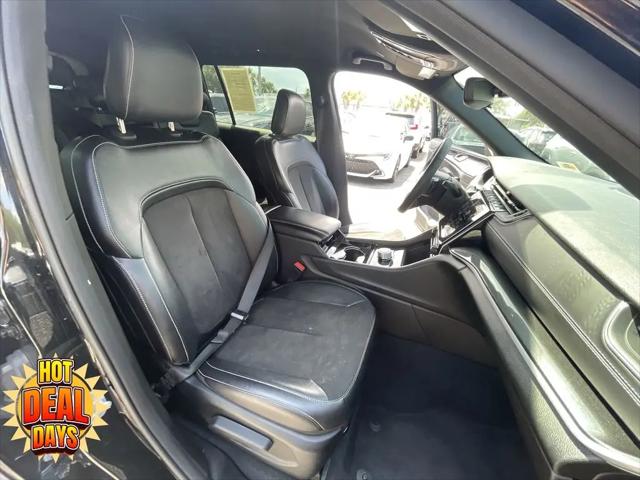 2023 Jeep Grand Cherokee L Altitude 4x4