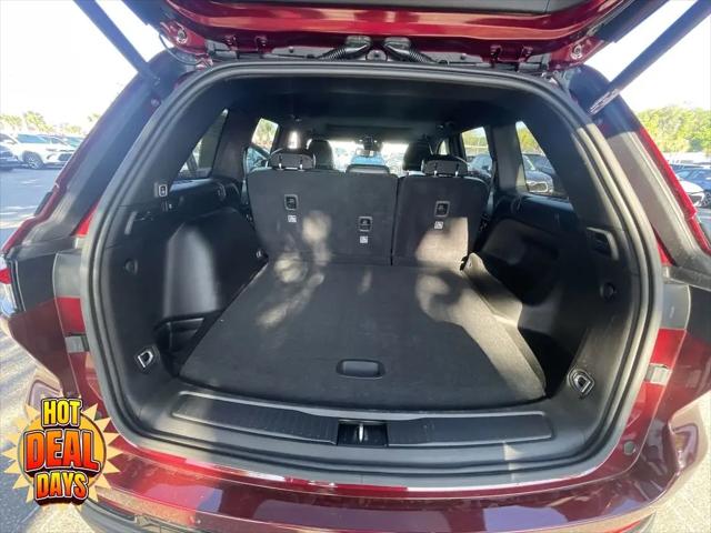 2023 Jeep Grand Cherokee Altitude 4x2